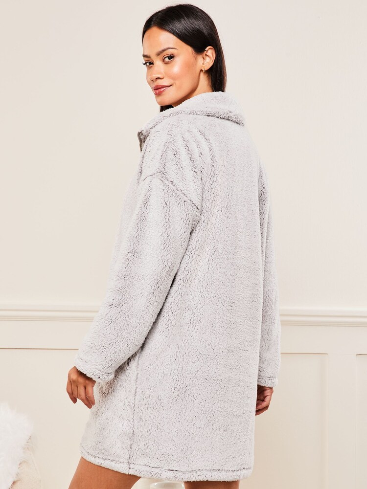 Lipsy Kuscheliger Decken-Poncho mit durchgehendem Reißverschluss - Bild 2 von 4