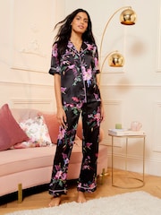 V&A | Love & Roses Black Floral Button Through Short Sleeve Pyjamas - Image 3 of 4