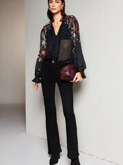 أسود زهور - Lipsy Sheer Tie Neck Long Sleeve Blouse - صورة 3 من 4