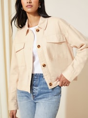 Ecru Creme - Friends Like These Kurz geschnittene Utility-Jacke - Bild 1 von 1