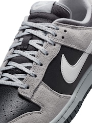 Fekete/Szürke - Nike Dunk alacsony edzőcipő - Image 8 of 10