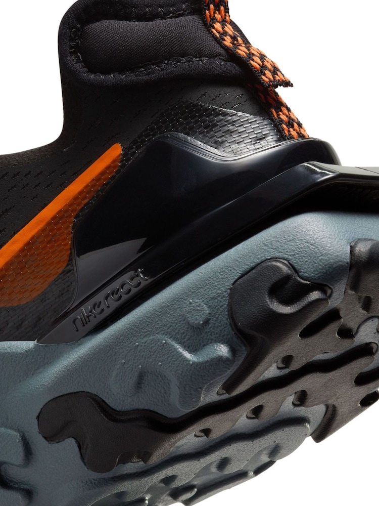 Nike Black/Red React Vision Trainers - Image 7 of 9