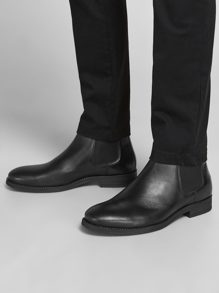 Schwarz - Jack & Jones Chelsea-Stiefel aus Leder - Bild 7 von 7 Schwarz - Jack & Jones Chelsea-Stiefel aus Leder - Bild 7 von 7