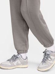 Grau - Nike Jogginghosen mit Swoosh-Logo - Bild 4 von 6