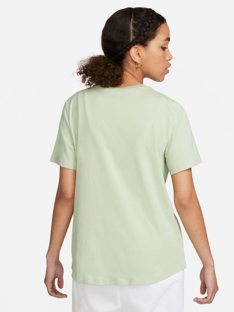 Nike Sportswear Club Essentials T-Shirt aus 100 % Baumwolle - Bild 2 von 5