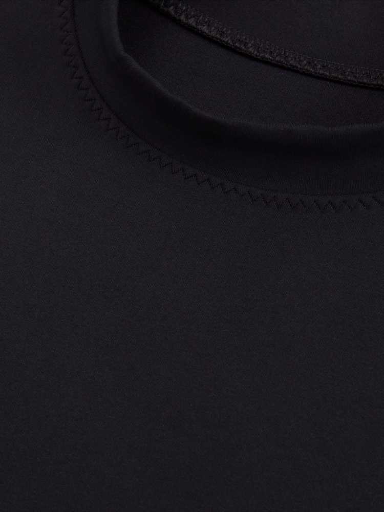 Nike Black Dri-FIT Mock-Neck Cropped Tank Top - Image 9 of 9