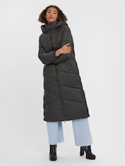 VERO MODA Green Padded Hooded Longline Coat - Image 3 of 5