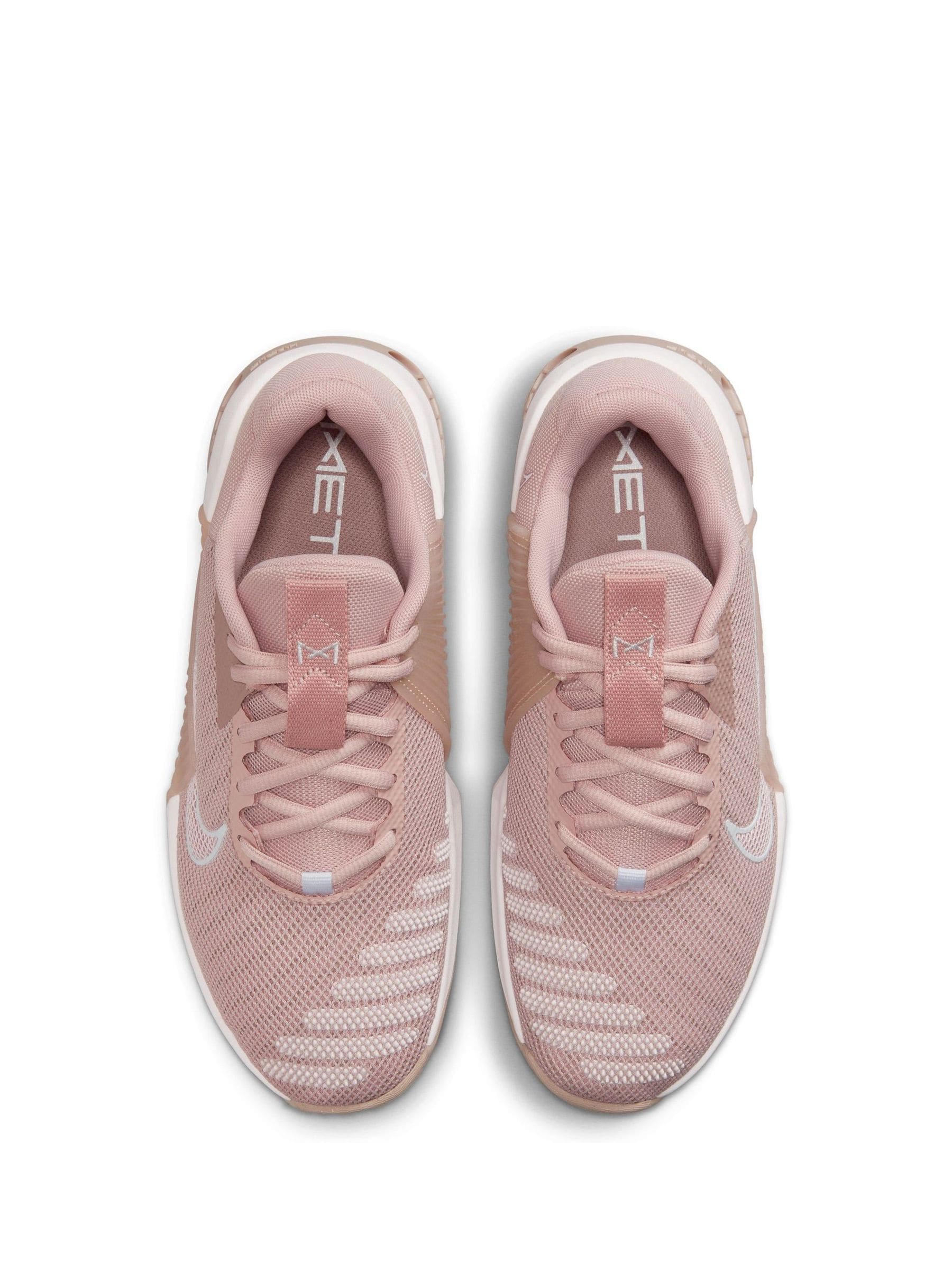Nike training tr 9 trainers in white new arrivals