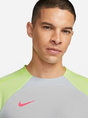 Nike Black/Grey DriFIT Strike Training T-Shirt - Image 3 of 7