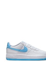Белый/цвет морской волны - Кроссовки Nike Air Force 1 (для подростков) - Изображение 1 из 9
