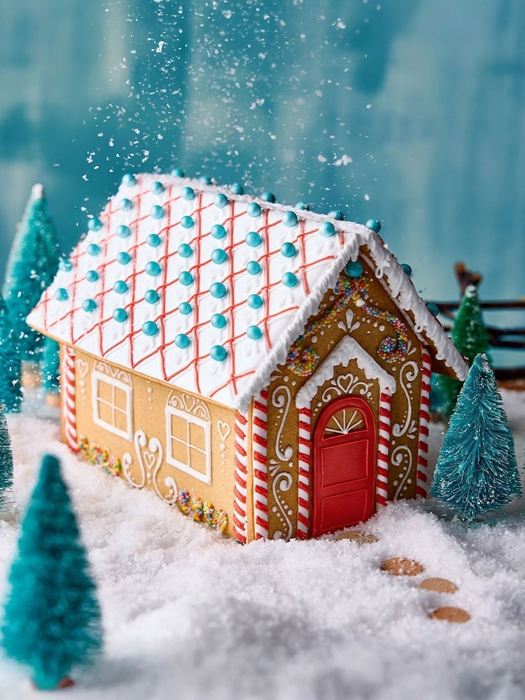 Biscuiteers DIY Gingerbead House Tin - Image 2 of 3 Biscuiteers DIY Gingerbead House Tin - Image 2 of 3