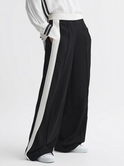 Reiss Black Bryn Contrast Waistband Pintuck Trousers - Image 1 of 6