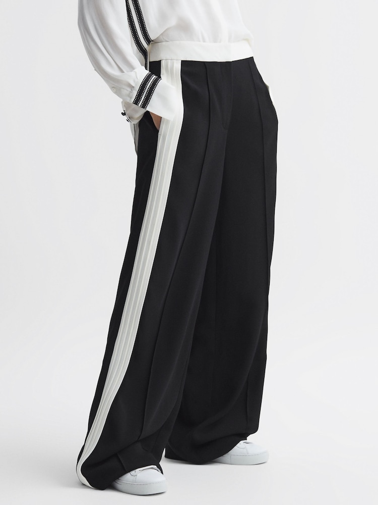 Reiss Black Bryn Contrast Waistband Pintuck Trousers - Image 1 of 6