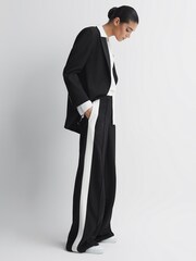Reiss Black Bryn Contrast Waistband Pintuck Trousers - Image 4 of 6