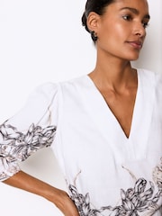 White/Black Floral Placement Linen Blend V-Neck 3/4 Sleeve Blouse - Image 4 of 6