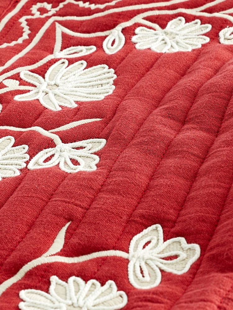 Red/White Floral Embroidery Waistcoat - Image 7 of 7