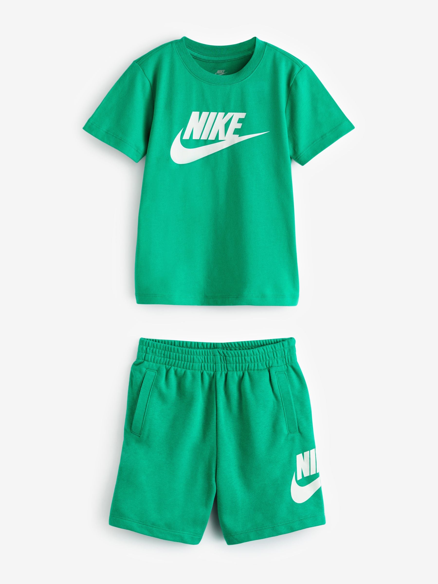 Next boys nike shorts shop