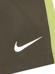 Nike Little Kids Club T-Shirt und gewebte Shorts im Set - Bild 4 von 6