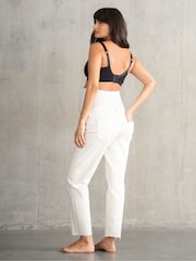 Seraphine Cream Tapered Leg With Frayed Hem Maternity Jeans - Image 4 of 6
