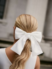 Cream Bow Bead Clip - Image 4 of 5