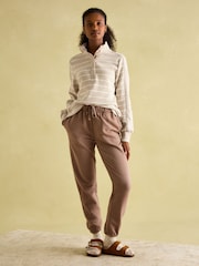 Beige & White Cotton - سويت شيرت Southwold مخطط بأزرار طولية من Joules - صورة 6 من 9