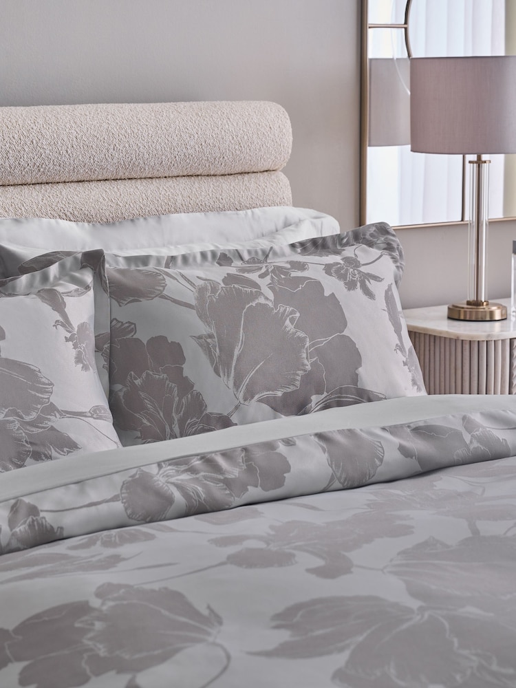 Lipsy Leila Jacquard Duvet Cover and Pillowcase Set - Image 2 of 3