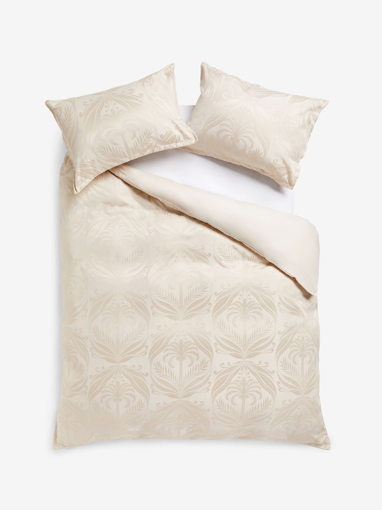 Lipsy Oyster Phoebe Jacquard Duvet Cover and Pillowcase Set - Image 4 of 4