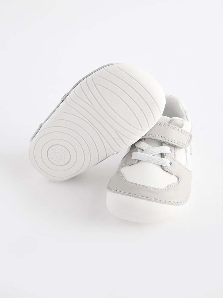 White/Neutral Standard Fit (F) Crawler Shoes - Image 5 of 5
