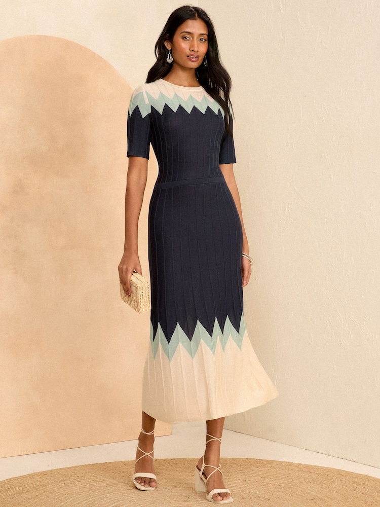 Love & Roses Blue Lightweight Compact Knit Stitch Detail Midi Dress - Image 4 of 4