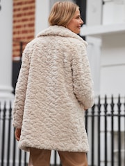 Sosandar White Texture Faux Fur Coat - Image 2 of 5
