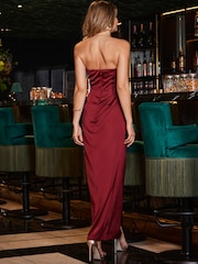 Sosandar Red Satin Sweetheart Neckline Bandeau Maxi Dress - Image 2 of 3