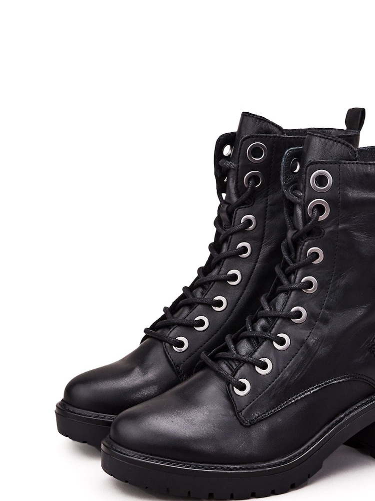 Moda In Pelle Bellzie Lace Up Leather Ankle Boots - Image 5 of 5