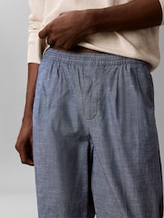 Pantalones Calvin Klein de algodón chambray con cordón ajustable - Imagen 4 de 5