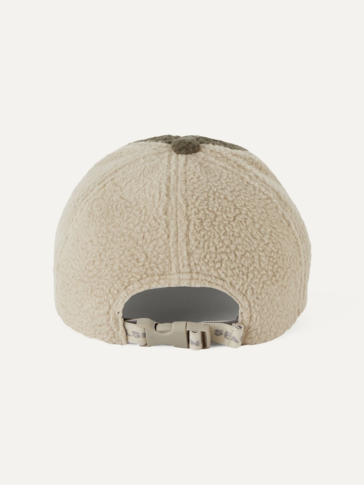 Sealskinz Westwick Waterproof Micro Fleece Cap - Image 3 of 3