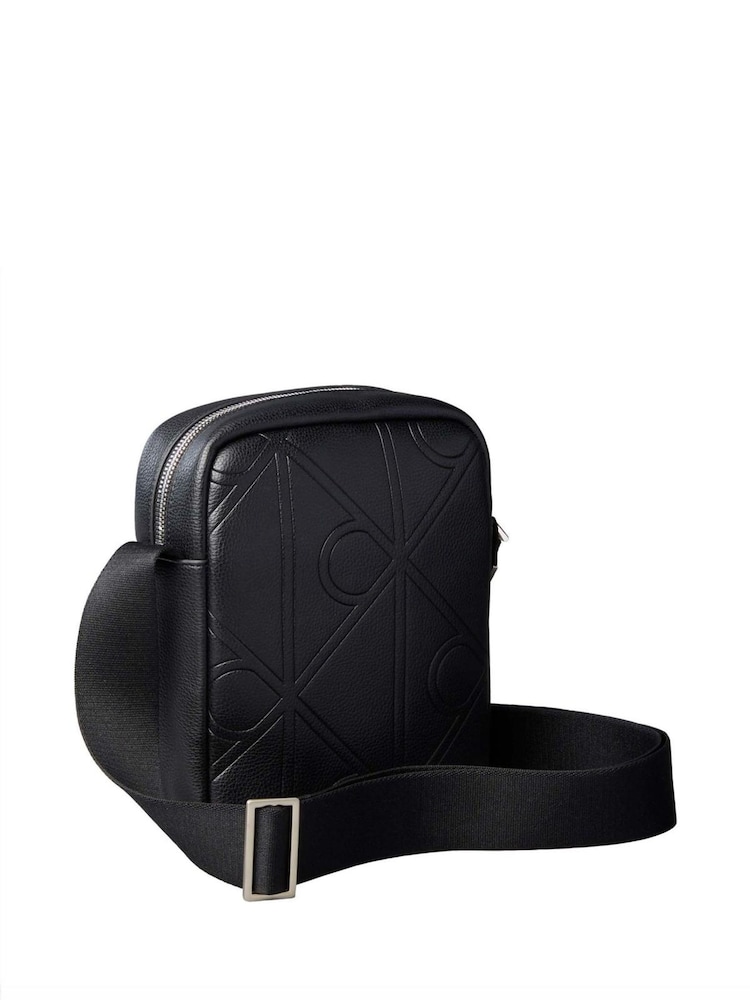 Calvin Klein Embossed Emblem Logo Reporter Bag - Imagen 1 de 4