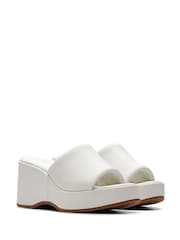 Clarks White Leather Manon Glide Sandals - Image 4 of 7