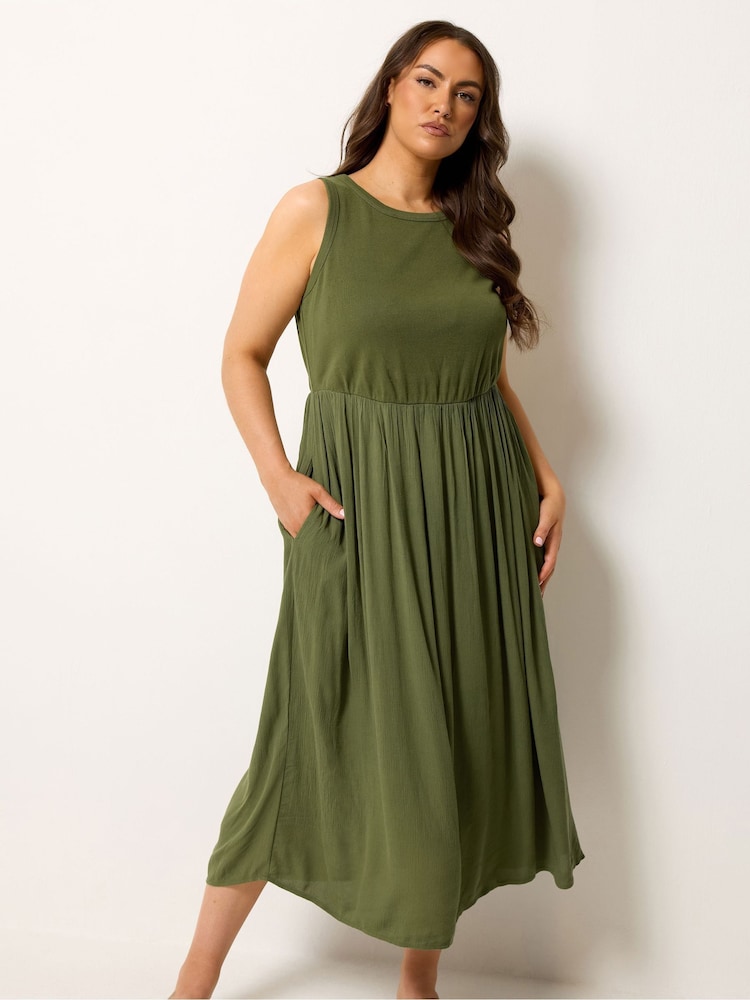 Yours Curve Green Textured Contrast Maxi Dress - Image 1 of 5 Yours Curve Green Textured Contrast Maxi Dress - Image 1 of 5