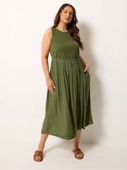 Yours Curve Green Textured Contrast Maxi Dress - Image 2 of 5