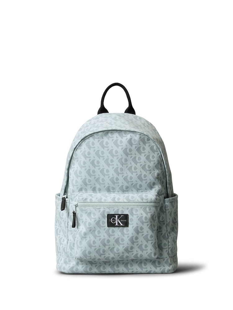 حقيبة ظهر بشعار مونوغرام للأطفال من Calvin Klein Jeans - صورة 2 من 2 حقيبة ظهر بشعار مونوغرام للأطفال من Calvin Klein Jeans - صورة 2 من 2