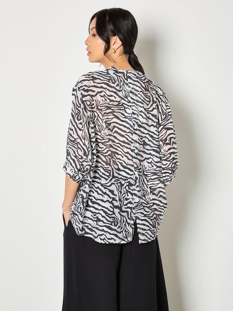 Apricot White Zebra Oversized Lightweight Blouse - Image 2 of 4