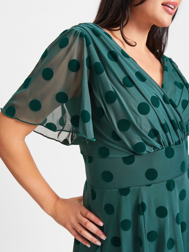 Scarlett & Jo Green Victoria Flock Spot Angel Sleeve Mesh Midi long Dress - Image 4 of 4 Scarlett & Jo Green Victoria Flock Spot Angel Sleeve Mesh Midi long Dress - Image 4 of 4