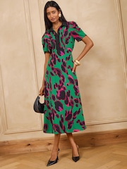 Love & Roses Green Animal Contrast Collared Midi Dress - Image 4 of 5