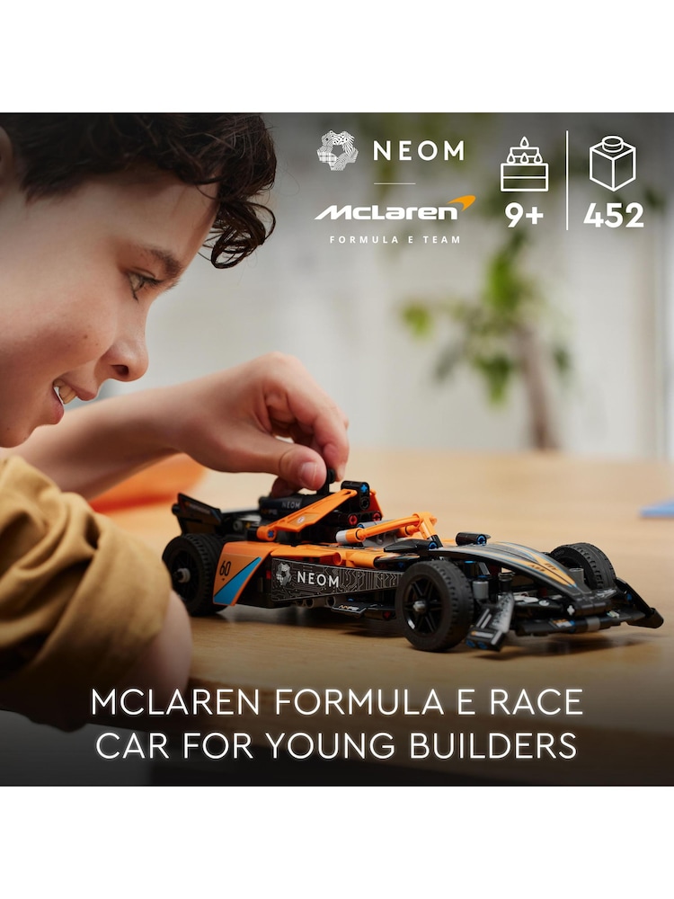 LEGO Technic – NEOM McLaren Formel-E-Rennwagen 42169 - Bild 13 von 13