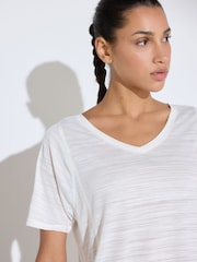 White - Image 5 of 5