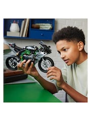 LEGO Technic Kawasaki Ninja H2R Motorcycle Set 42170 - Image 3 of 8