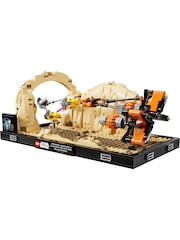 Lego Star Wars Mos Espa Podrace Diorama Set for Adults 75380 - Image 2 of 8