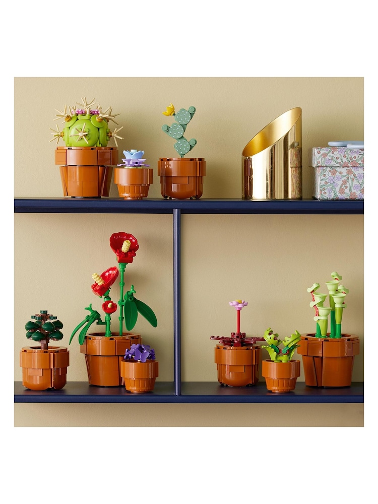 Lego Icons Tiny Plants Flowers Botanical Set 10329 - Image 5 of 8