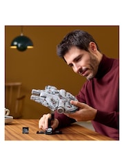 LEGO Star Wars Millennium Falcon Model Set 75375 - Image 3 of 8