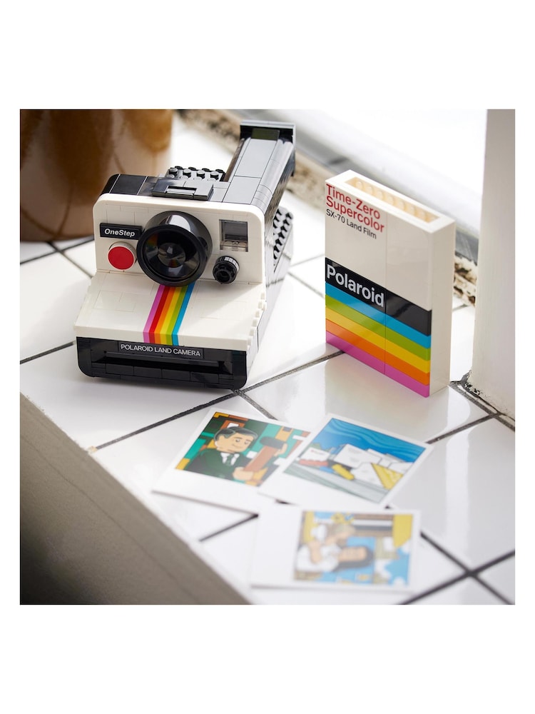 Lego Ideas Polaroid OneStep SX70 Camera Adults Set 21345 - Image 5 of 8