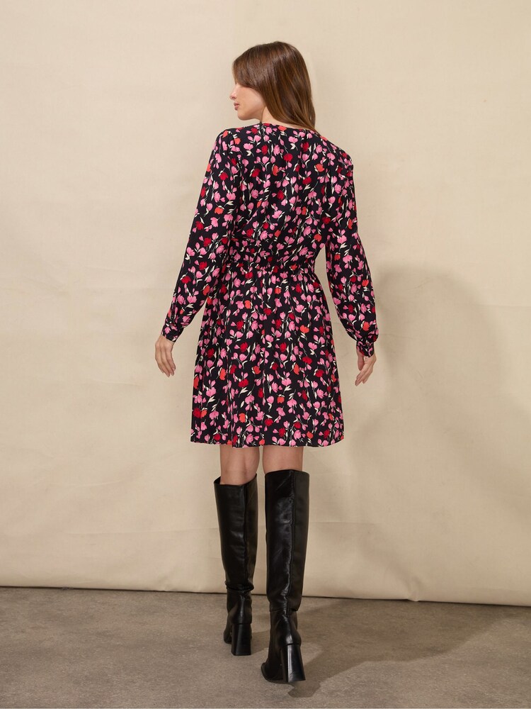 Ro&Zo Pink Ditsy Rose Print V-Neck Short Dress - Image 2 of 6 Ro&Zo Pink Ditsy Rose Print V-Neck Short Dress - Image 2 of 6